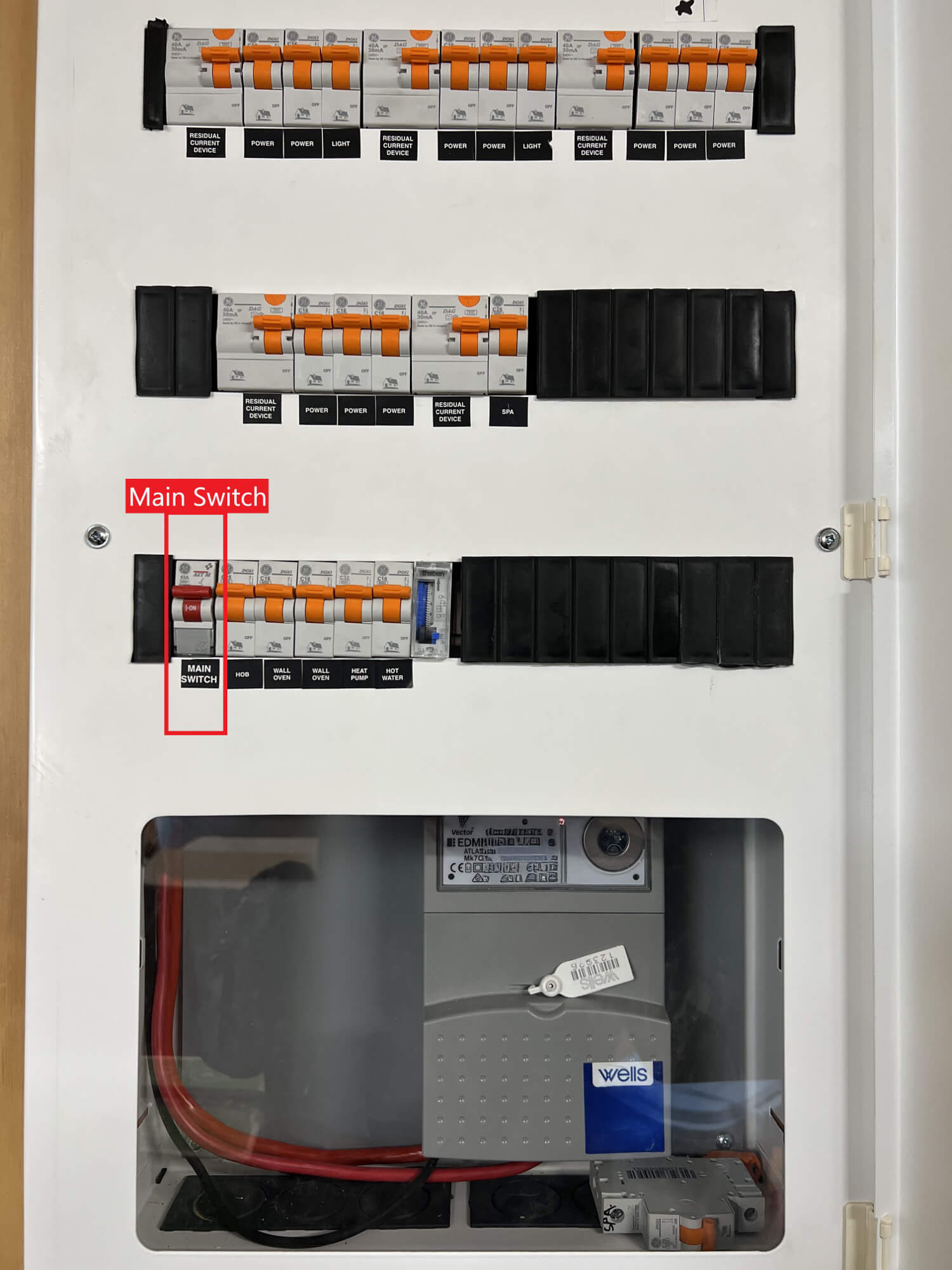 Single phase switchboard
